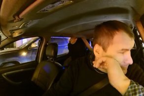 Пассажиры хотели заняться сексом прямо в такси