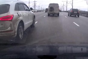 Учитель на Ауди скрылся с места ДТП