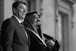 Как Рейган обрушил цены на нефть, а Буш спас СССР