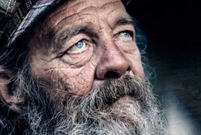 Я на всю жизнь запомню те эмоции, когда я смотрел вслед этим двум «попрошайкам»