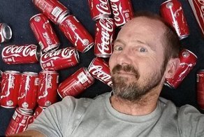 50-летний мужчина пил по 10 банок колы в день и показал шокирующие результаты