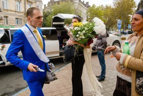 Цыгане XXI века: однополые браки, роскошь и нищета