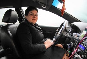 Ростовская таксистка вернула пассажирам 4 миллиона рублей