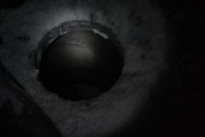 Женщина упала в колодец и нашла там замерзающего мальчика