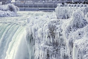 Ниагарский водопад замерз и стал похож на Нарнию