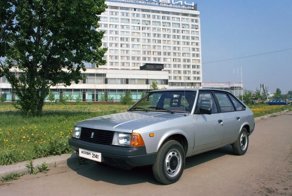 Москвич‑2141: как голливудский дизайнер, когда‑то рисовал советский автомобиль