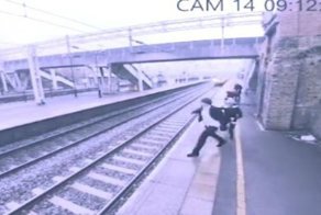 Женщина в последний момент спасла мужчину, решившего покончить с собой