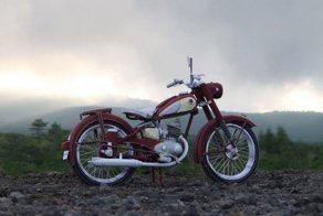 Yamaha предлагает склеить свою первую модель мотоцикла из бумаги