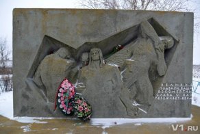 Сгоревшие, но не сдавшиеся: четыре героя и забытый танкист из могилы у Новой Надежды