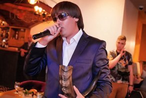 Ведущий новосибирской лотереи отрицает подставу с розыгрышем квартиры