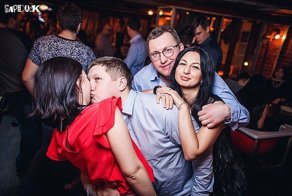 Вот почему стоит отмазаться от вечера встречи выпускников заранее