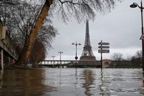 Сена затопила Париж