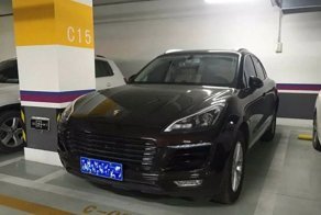 Китаянка бросила парня узнав, что его Porsche не настоящий