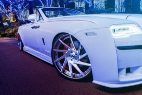 Нескромный Rolls-Royce Dawn из Японии с обвесом от ателье Wald