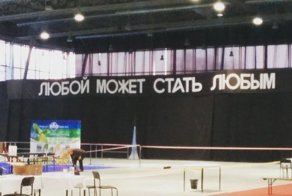 У этих слоганов нет смысла, но зато много рифмы и секса