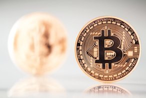 Биткоин упал ниже $6 тысяч