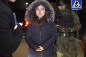 Предложение руки и сердца под дулами автоматов попало на видео