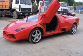 Умелец четыре года создавал подобие редкого суперкара Lamborghini Reventon