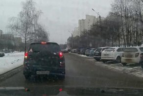 "Идиот!" - не предугадал маневр Тойоты
