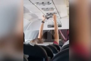 Опубликовано видео просушки трусов на борту самолета Анталия - Москва