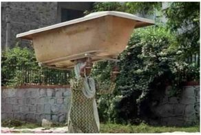 Вот как у них шея не ломается?