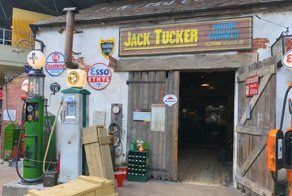 Мебель на колесах, созданная Эдом Чайна из шоу "Махинаторы"