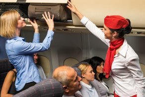 Жена депутата устроила дебош с угрозами прямо на борту самолета