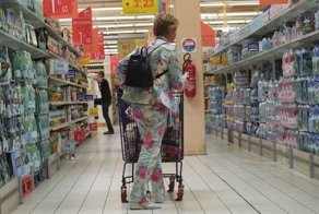 Во Франции супермаркеты обязаны жертвовать не проданные продукты нуждающимся