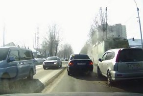 Отлично исполнил! Столкновение с троллейбусом