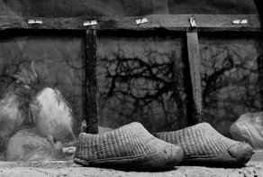 Шокирующие фотографии "лотосовых ножек" из Поднебесной