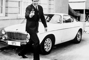 Легендарный Volvo 1800S Роджера Мура на шоу классических автомобилей Techno-Classica