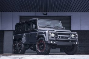 Вот это трактор: в Женеве представили новую версию Land Rover Defender