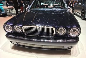 Эксклюзивный Jaguar из 80-х для барабанщика группы Iron Maiden