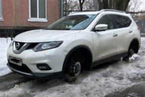 Вежливые воры оставили послания владельцу автомобиля