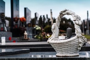 Мать свела в могилу родную дочь