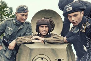 Почему немцы и англичане не придумали нормальный танковый шлем