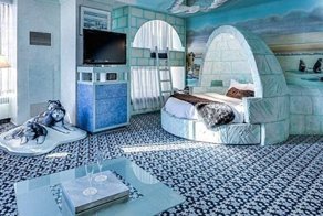 Канадский отель Fantasyland предлагает гостям уникальные тематические номера