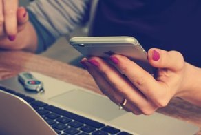 Начальница решила уволить людей из-за знака зодиака