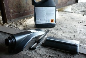 Закончилось моторное масло? Не спешите выбрасывать канистру