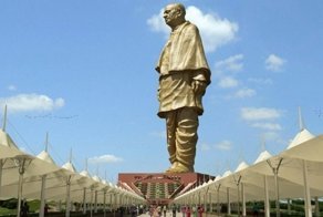 Статуя Единства: в Индии строят самую высокую статую в мире
