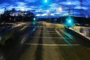 Авария дня. Не проскочил на красный свет