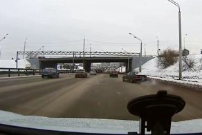 Неудачный дрифт BMW закончился контактом со стеной