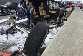 В США электромобиль Tesla Model X попал в ДТП и загорелся
