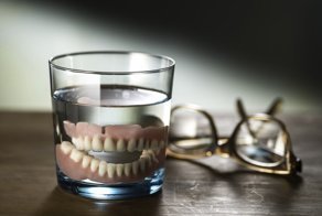 Зубы выпадают: к проблемам с сердцем