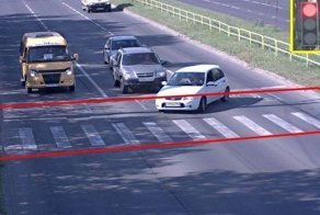 Как в разных странах пропускают машины скорой помощи