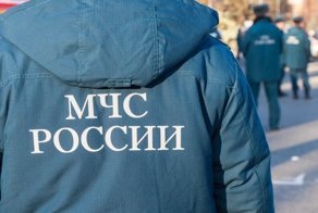 Автобус МЧС загорелся при проверке пожарной безопасности торгового центра