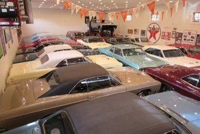 Встречайте человека, который коллекционирует только автомобили Buick одной модели