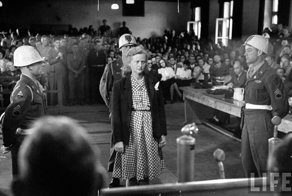 «Фрау Абажур» Бухенвальда. Библиотекарша с сувенирами из человеческой кожи