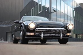 Маленький родстер Mercedes-Benz SLK стилизованный под 21-ю "Волгу"