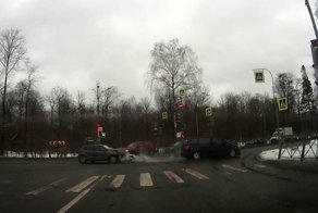 Авария дня. Проскакун и поворачивающий